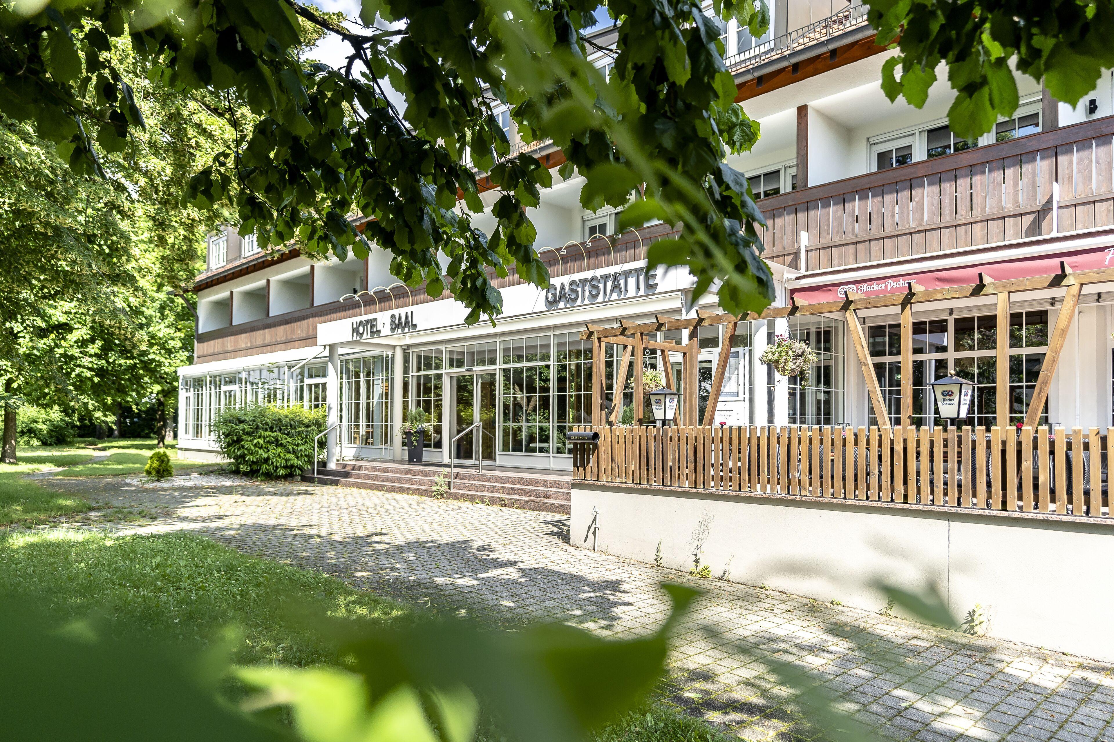 Feldmochinger Hof — Photos 1
